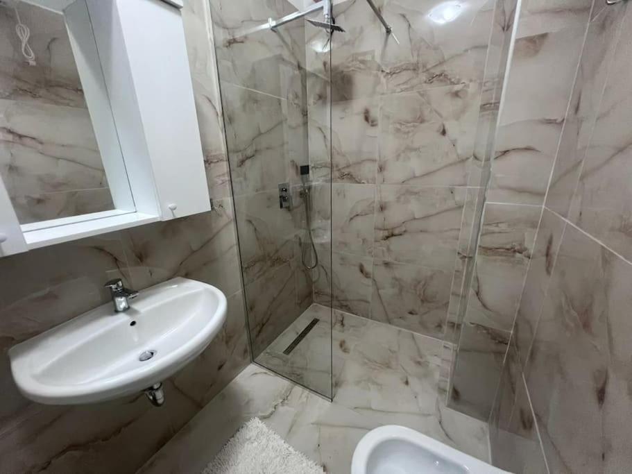 Pegasus Luxury 1 Appartement Tirana