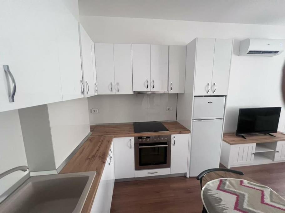 Pegasus Luxury 1 Tirana