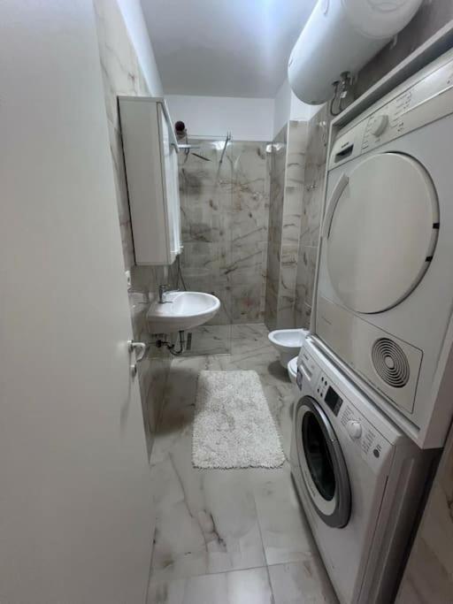 Pegasus Luxury 1 Appartement Tirana